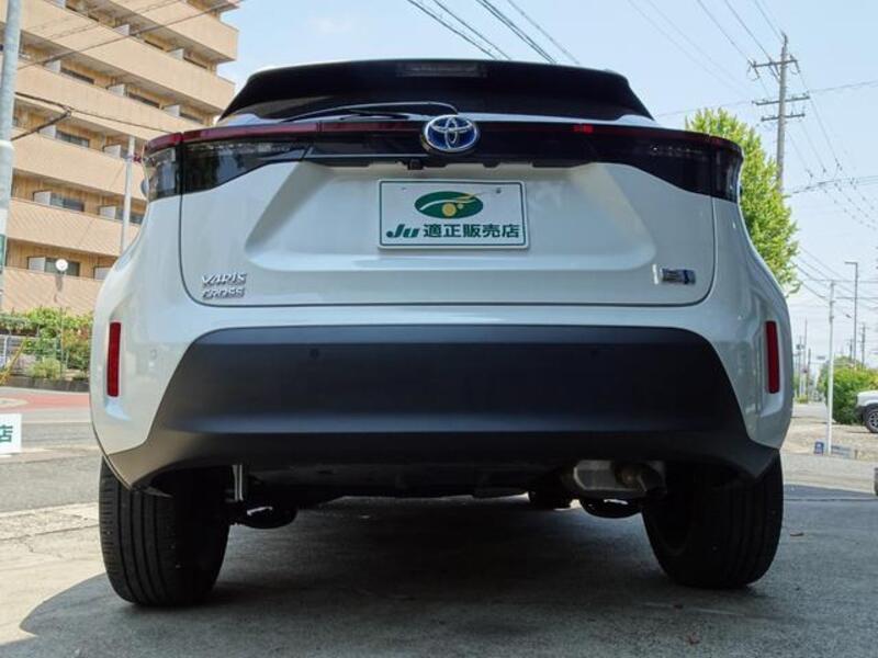 YARIS CROSS