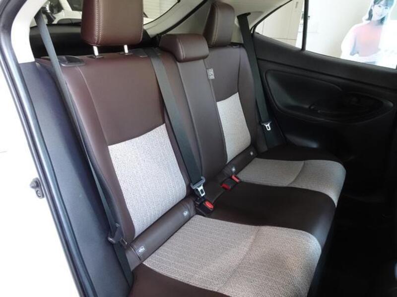 YARIS CROSS