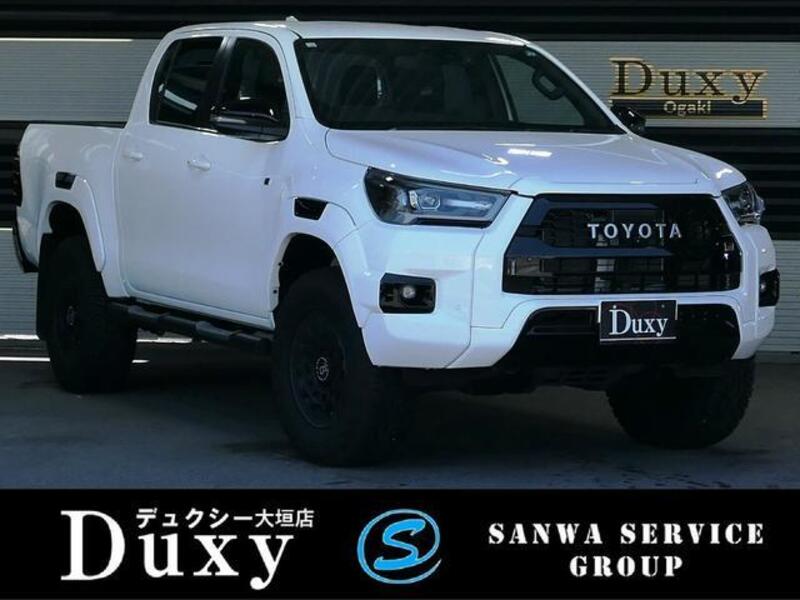 TOYOTA HILUX