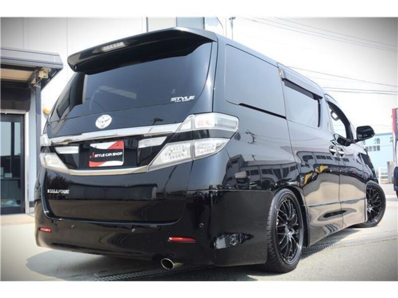 VELLFIRE