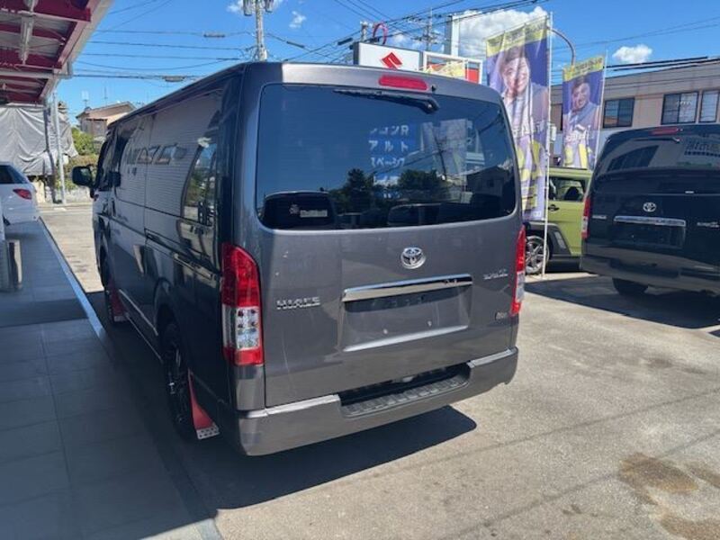 HIACE VAN