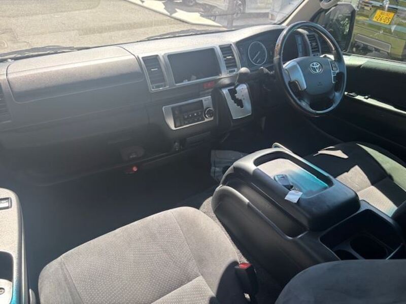 HIACE VAN