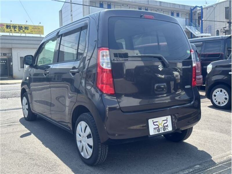 WAGON R