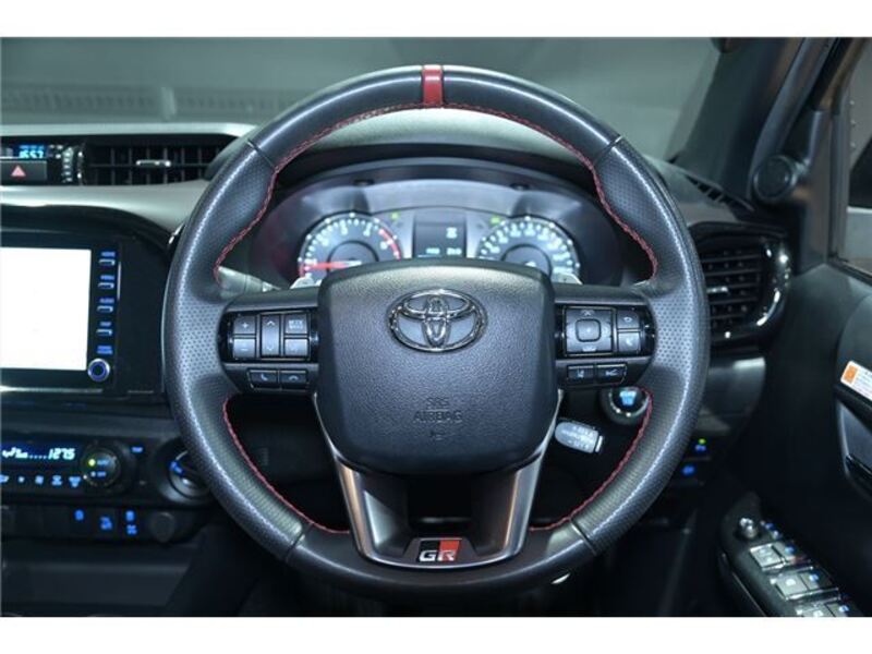 HILUX