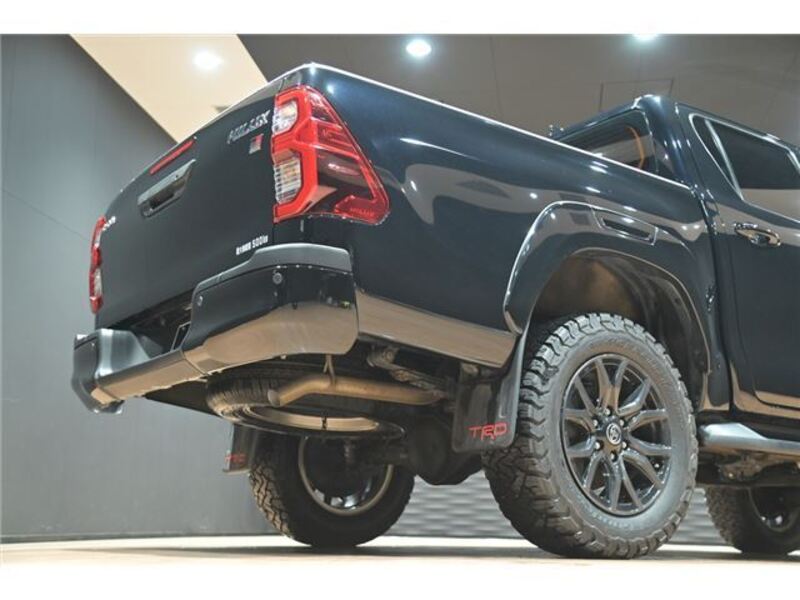 HILUX
