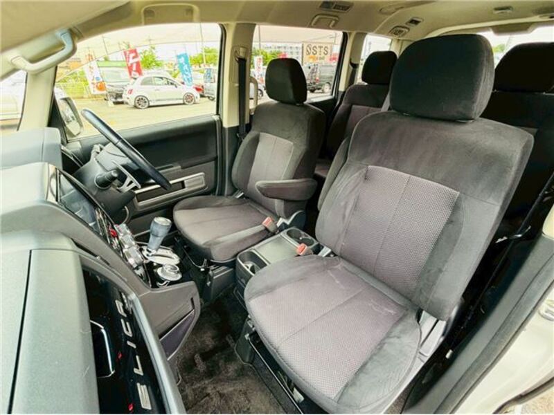 DELICA D5