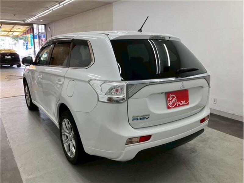 OUTLANDER PHEV