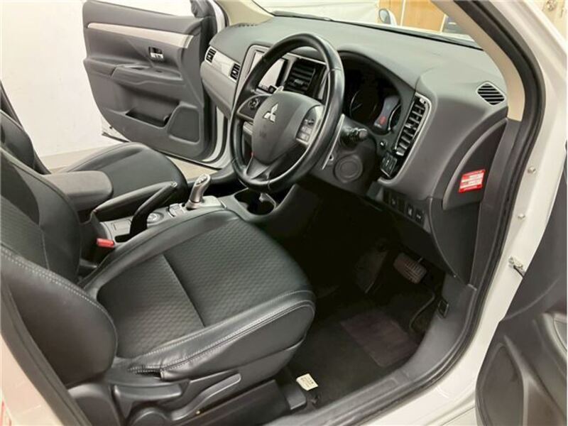 OUTLANDER PHEV