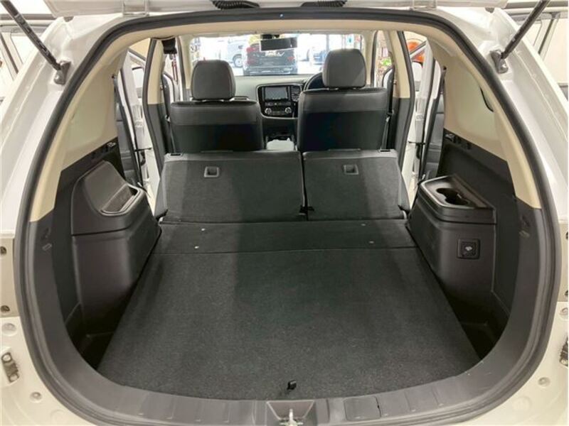OUTLANDER PHEV