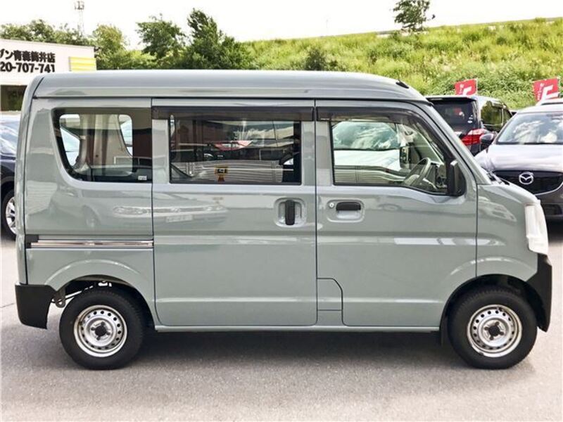 MINICAB VAN