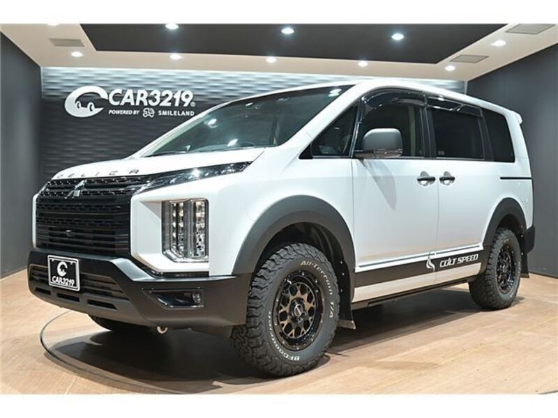 MITSUBISHI DELICA D5