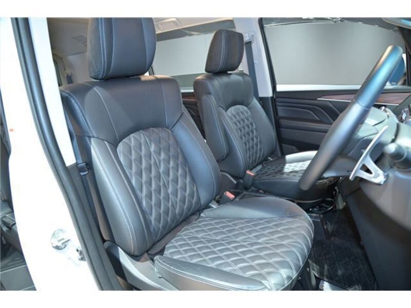 DELICA D5