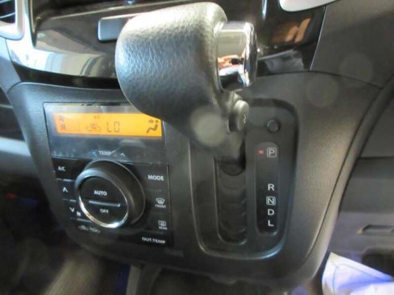 DELICA D2