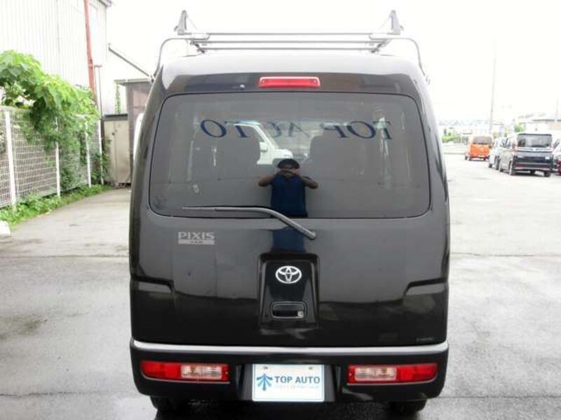 PIXIS VAN