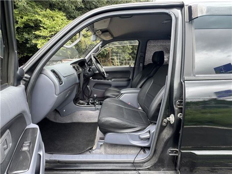 HILUX SURF