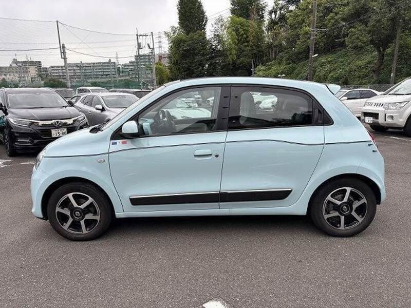 TWINGO