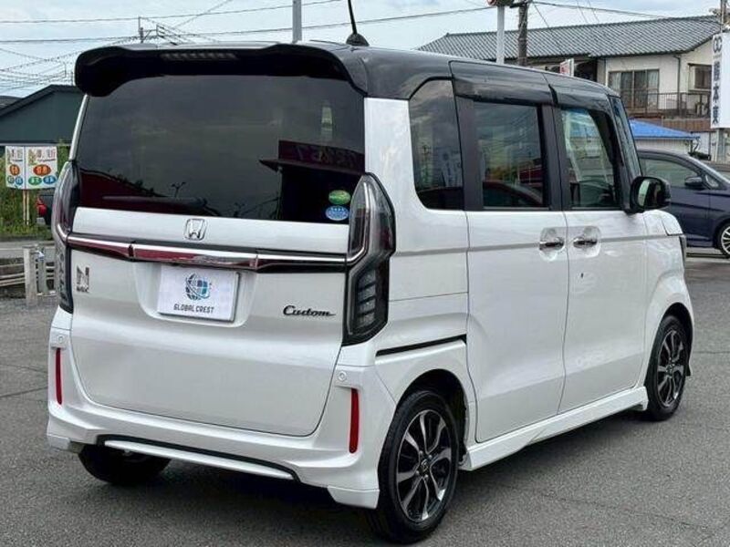 N BOX CUSTOM