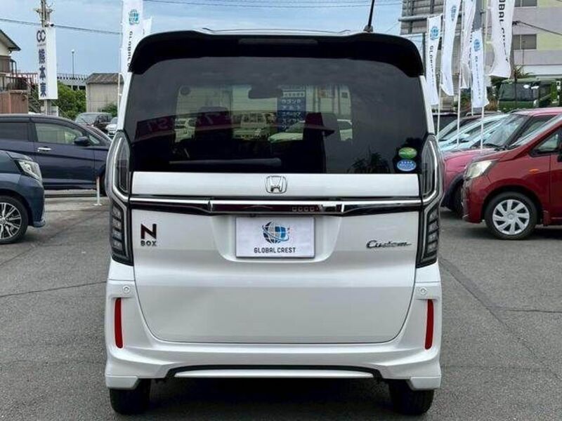 N BOX CUSTOM