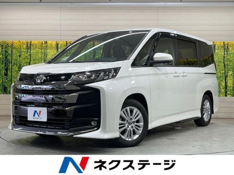 TOYOTA NOAH