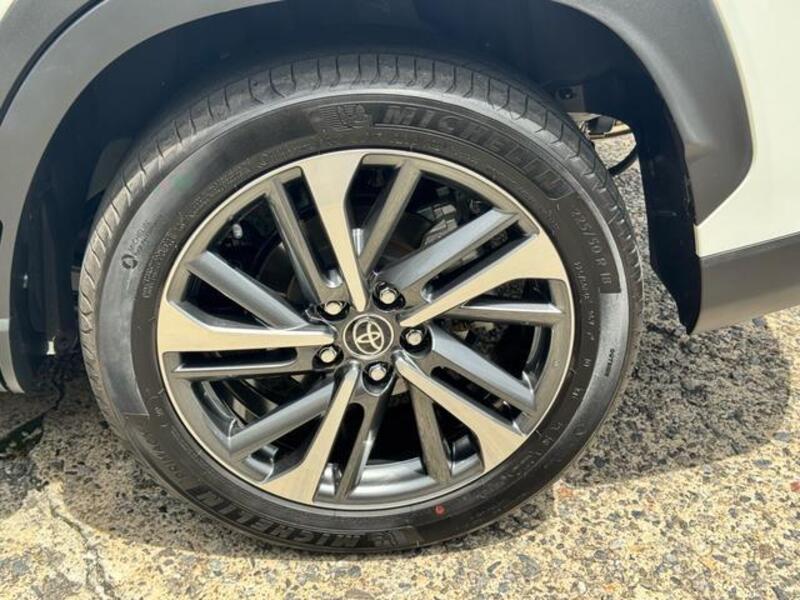 COROLLA CROSS