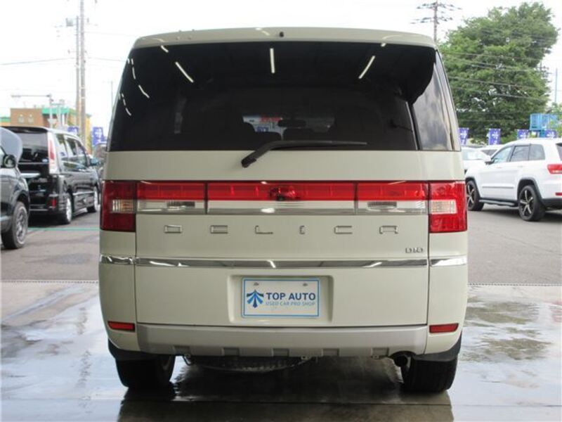 DELICA D5
