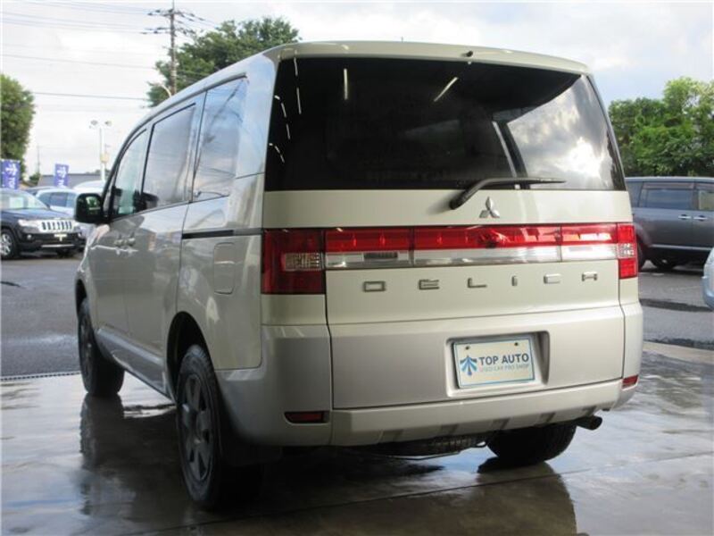 DELICA D5