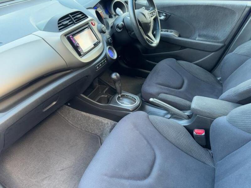 FIT HYBRID