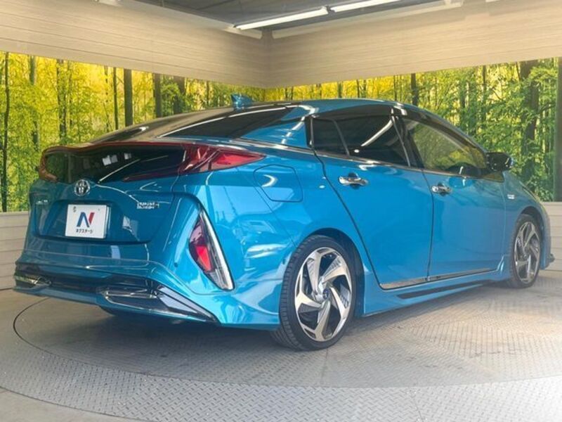 PRIUS PHV
