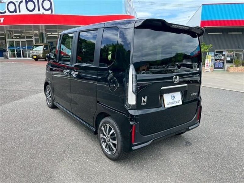 N BOX CUSTOM