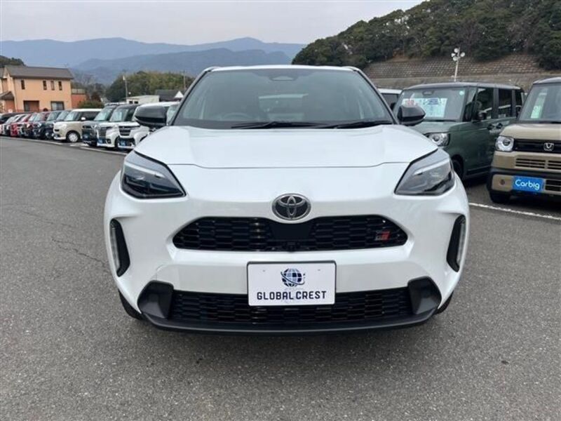 YARIS CROSS