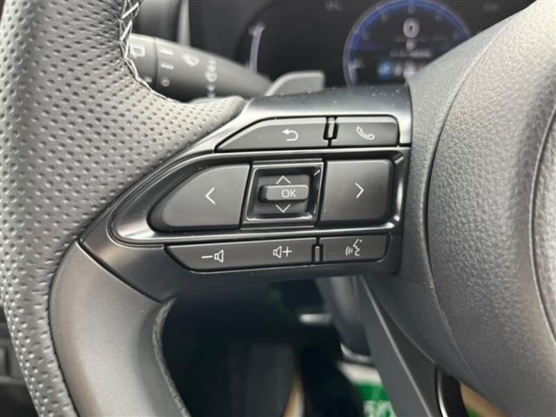 YARIS CROSS