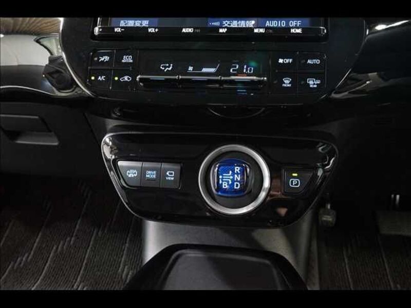 PRIUS PHV