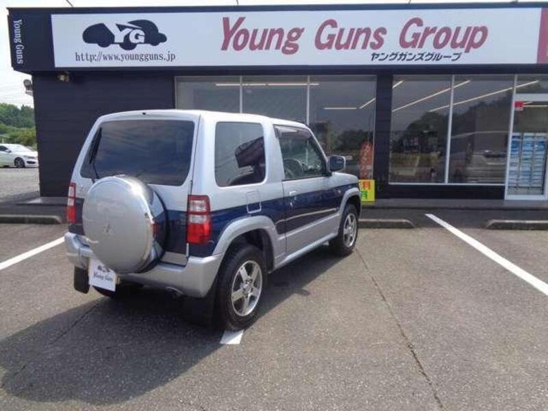 PAJERO MINI