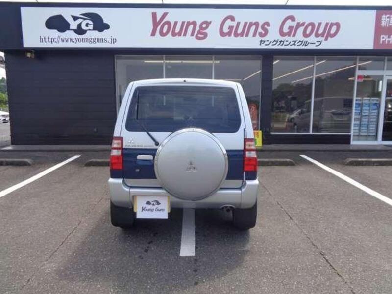 PAJERO MINI