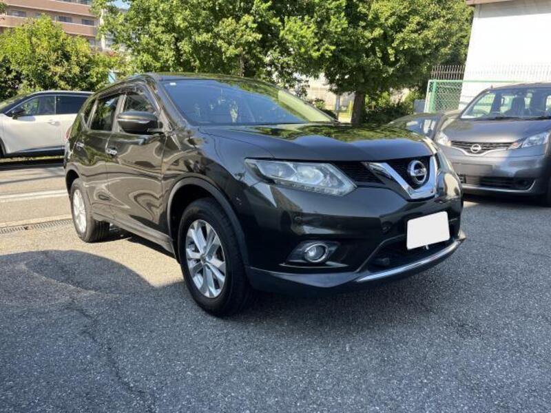 X-TRAIL