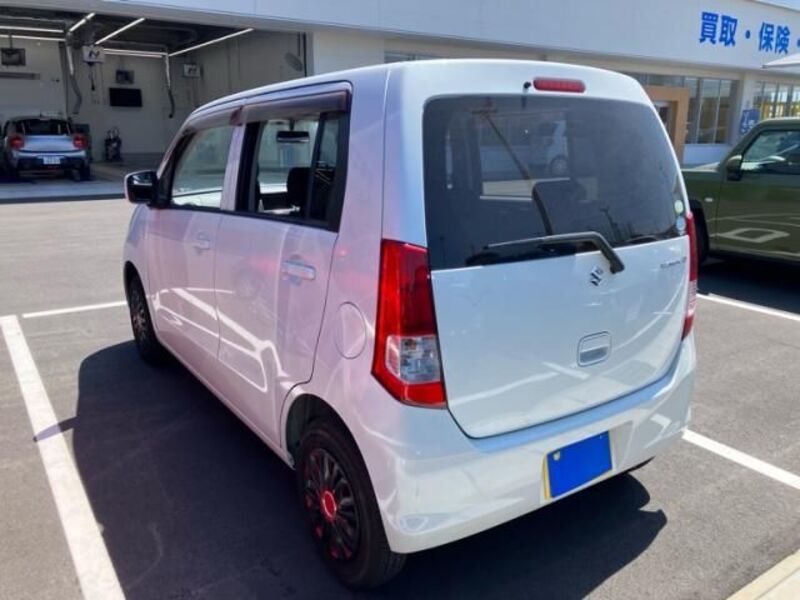 WAGON R