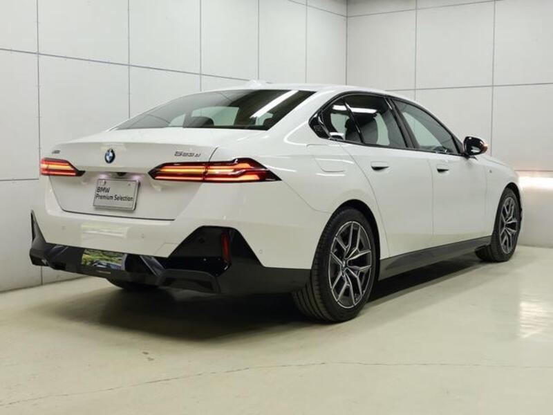 5 SERIES