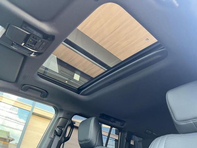 LAND CRUISER 250