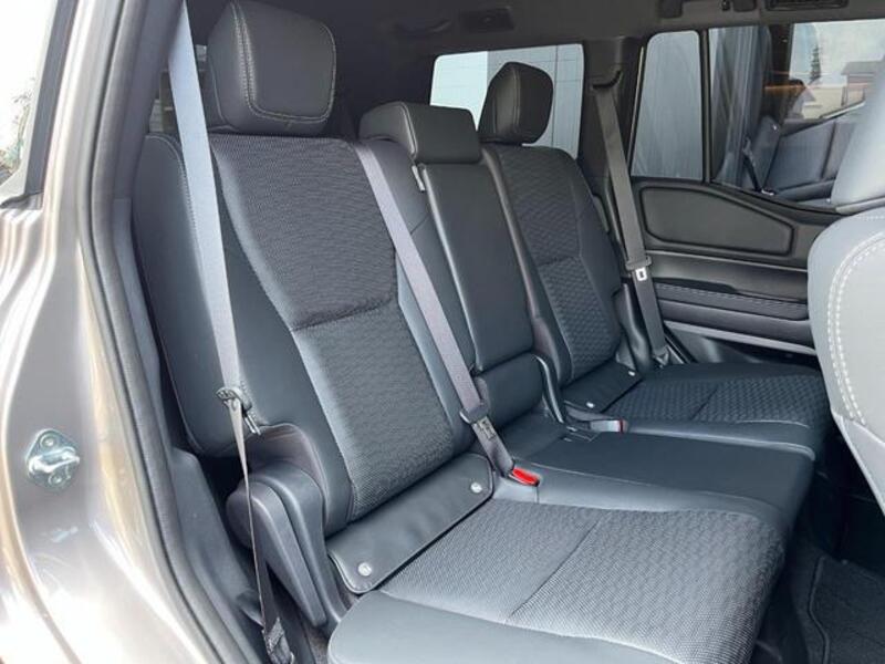 LAND CRUISER 250
