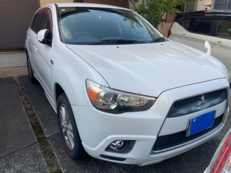 MITSUBISHI RVR