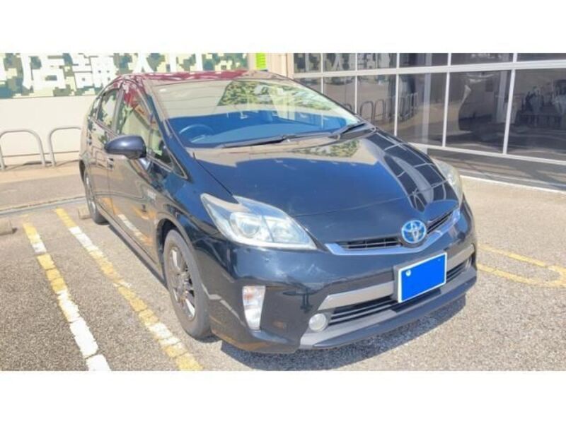 TOYOTA PRIUS PHV