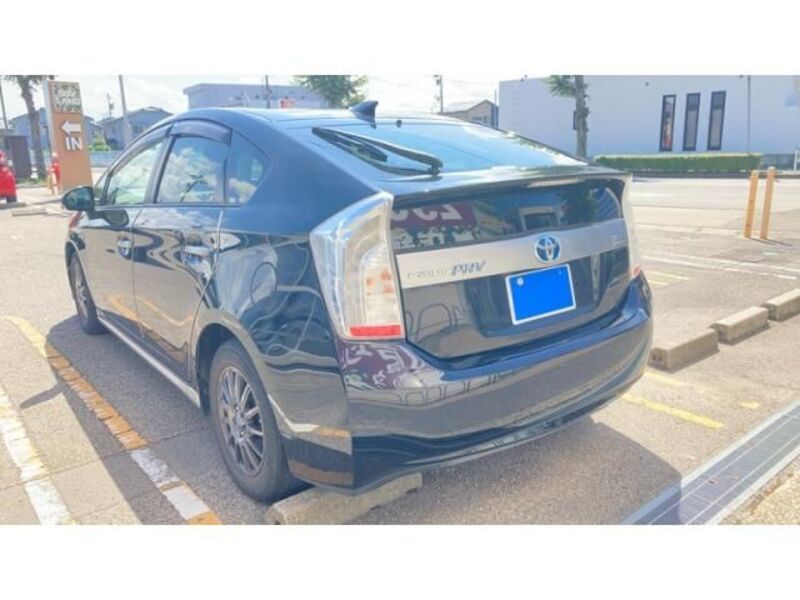 PRIUS PHV