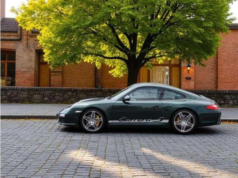 911
