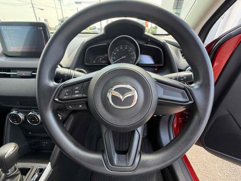 MAZDA2