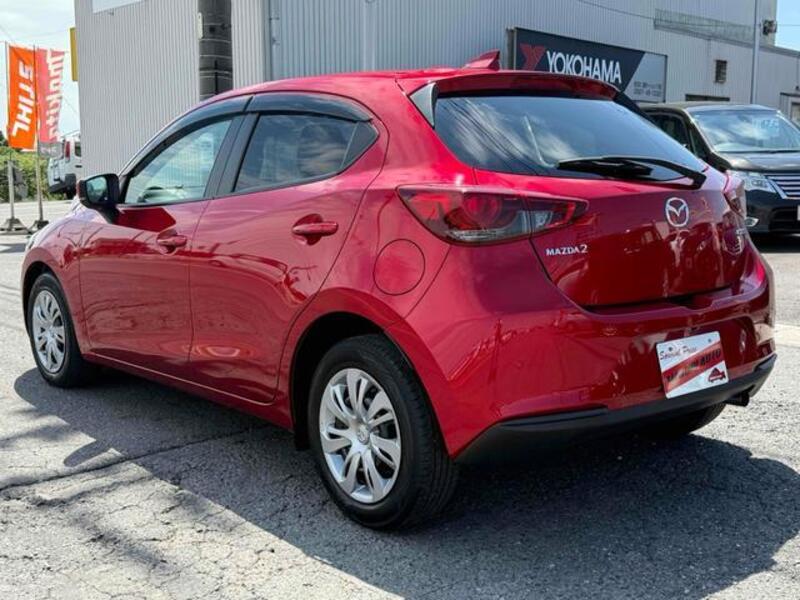 MAZDA2
