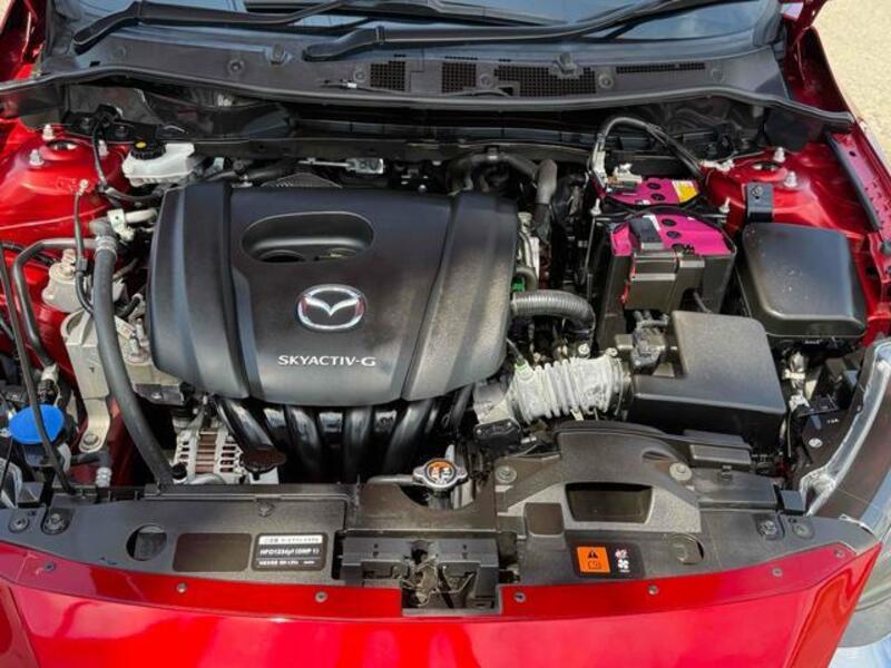 MAZDA2