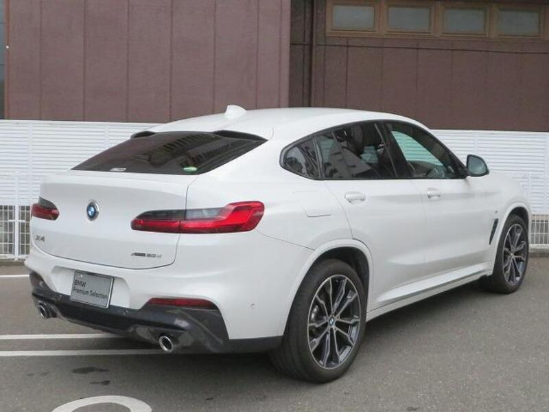 X4