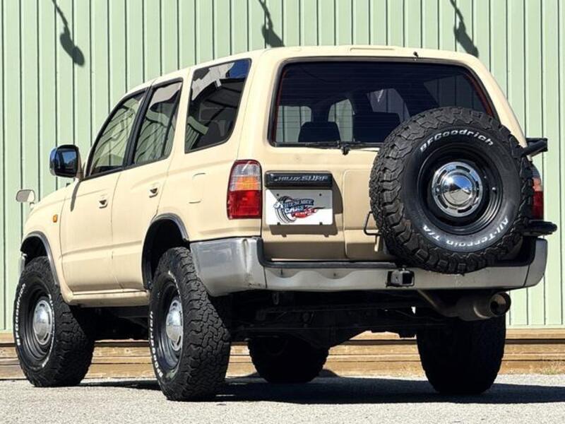 HILUX SURF
