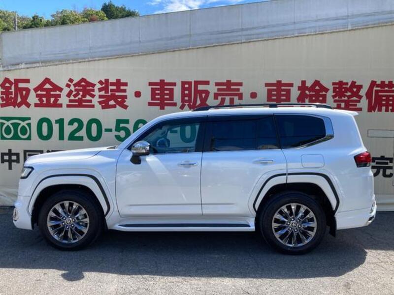 LAND CRUISER
