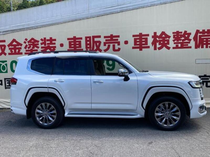 LAND CRUISER